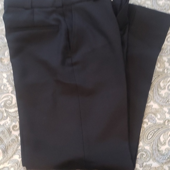 Clothes - Picture 4 of 4